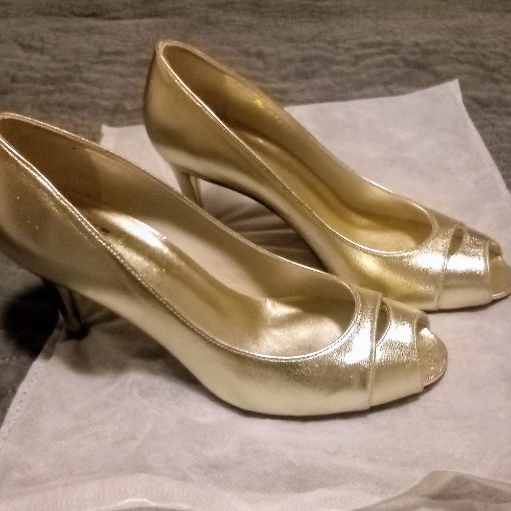 Stuart Weitzman Gold Metallic Peep-Toe Heels